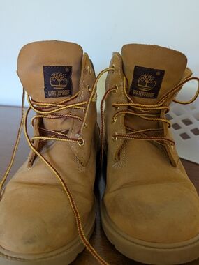 Waterproof Timberland Boys Work Boots - Size 6